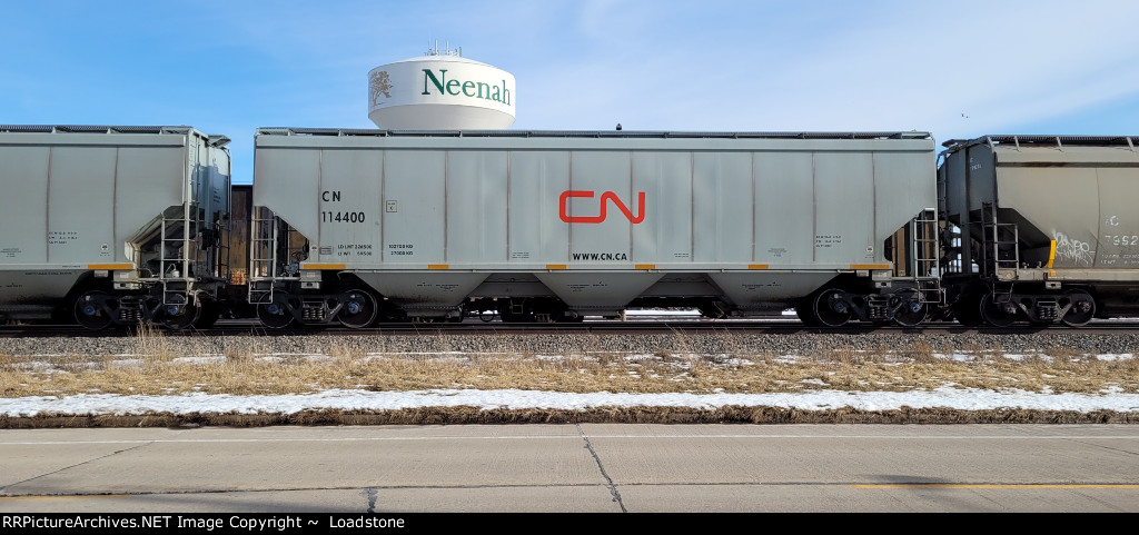 CN 114400